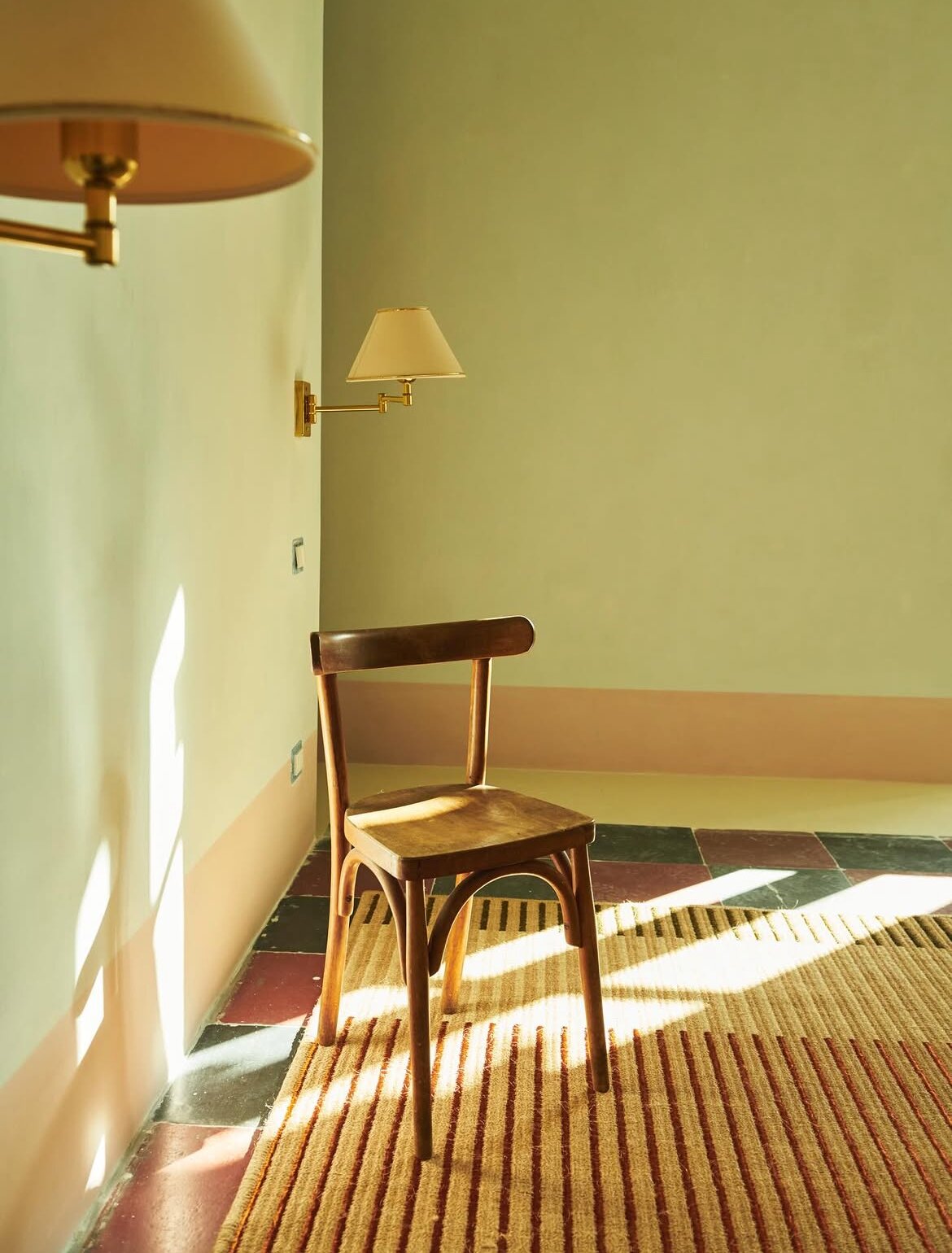 Project Runway — Farbton Streifen, Boden-Ambient — ab 5.000 €